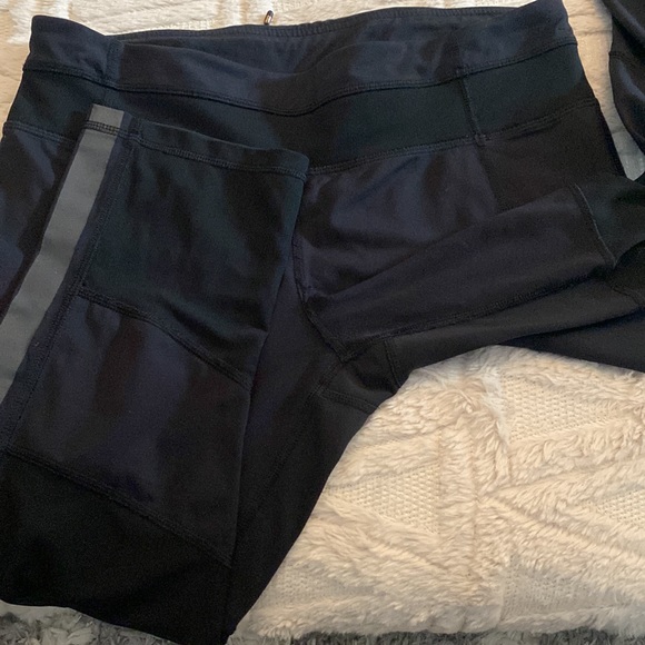 Black mesh, lulu leggings! - Picture 6 of 6